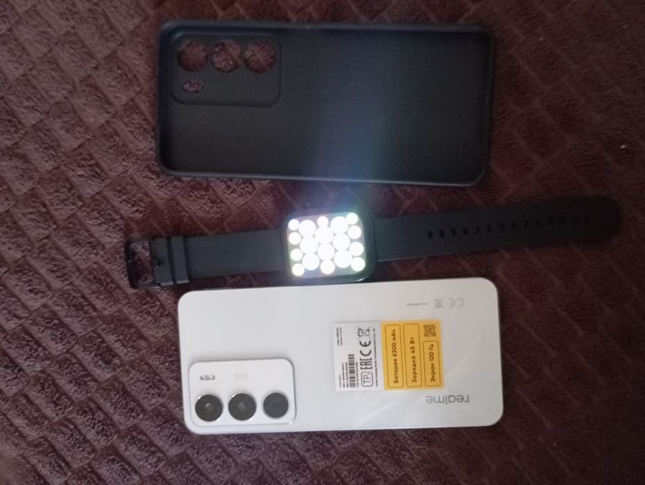 Продам телефон срочно