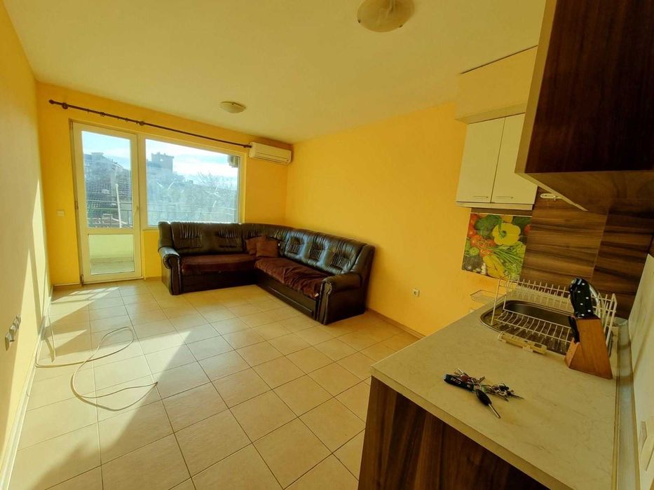 Продава се Двустаен апартамент в Варна, Колхозен пазар - 60 кв.м за 2000 €/кв.м - Снимка #2