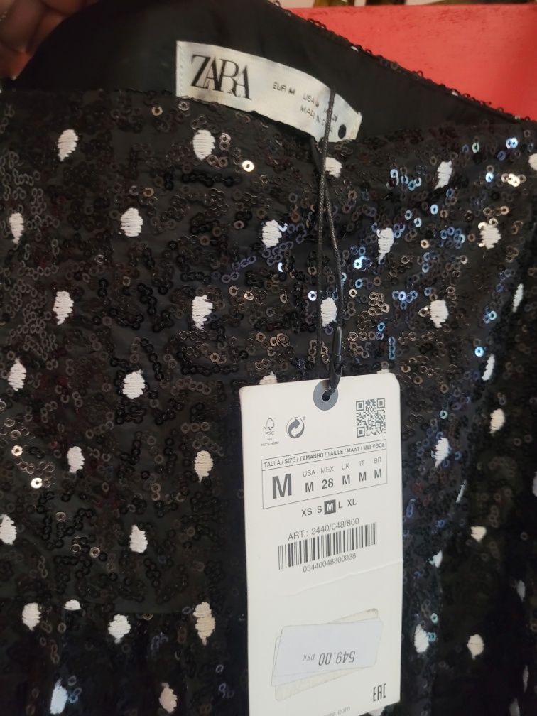 Нова рокля на Zara размер М