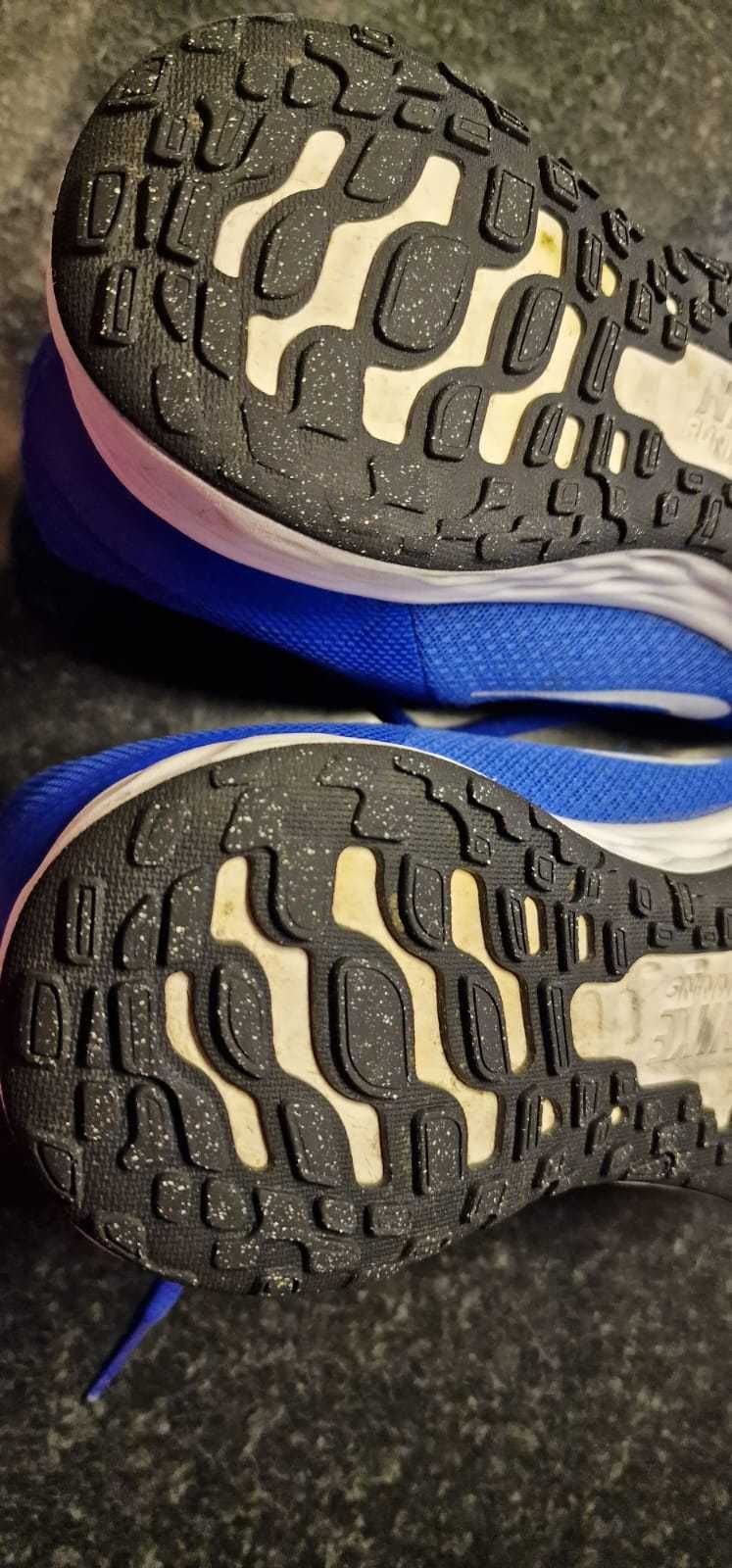 Adidas/pantof sport Nike