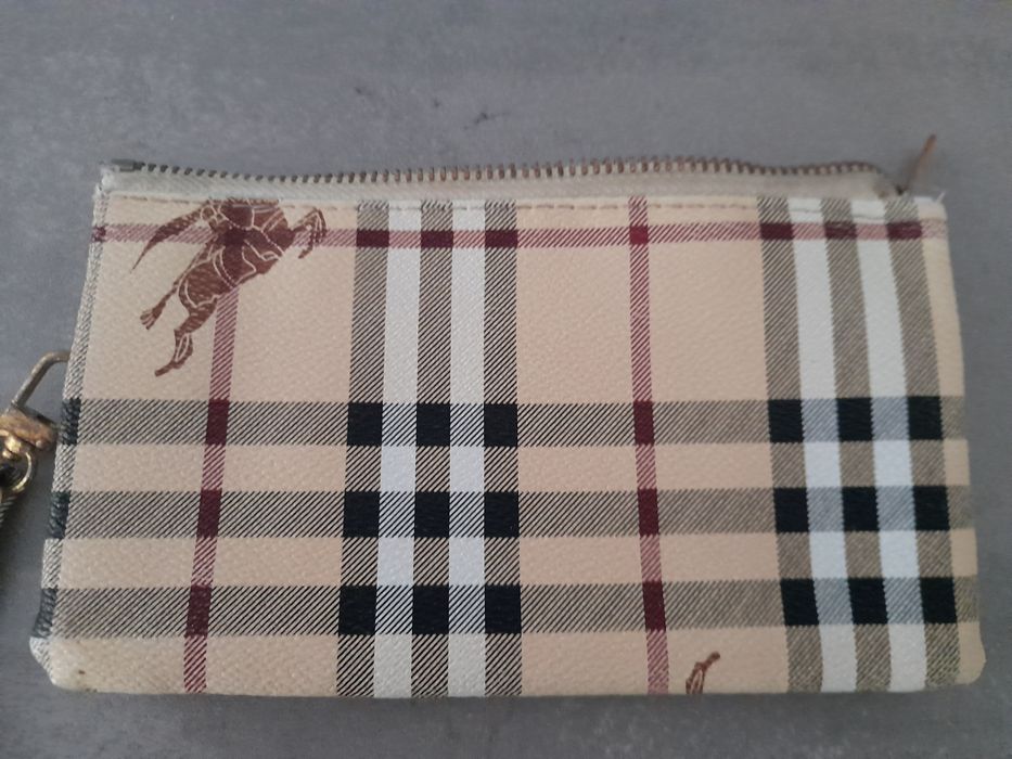 Portofel Burberry pentru damă