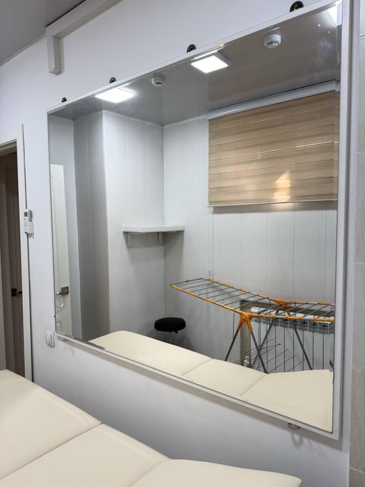 Зеркало настенное