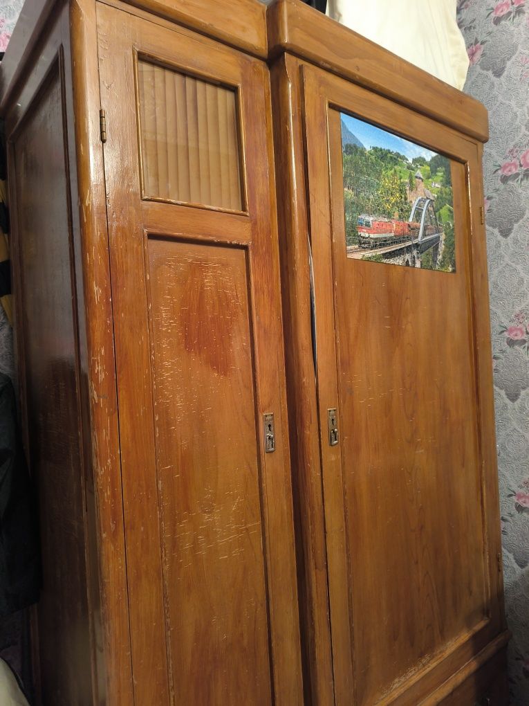 Продам шкаф советский