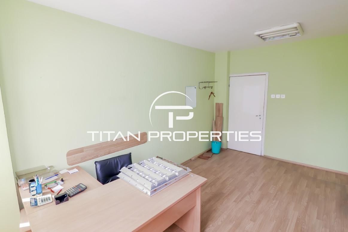 Дава се под наем Офис в Варна, ЖП Гара - 15 кв.м за 115 € - Снимка #8