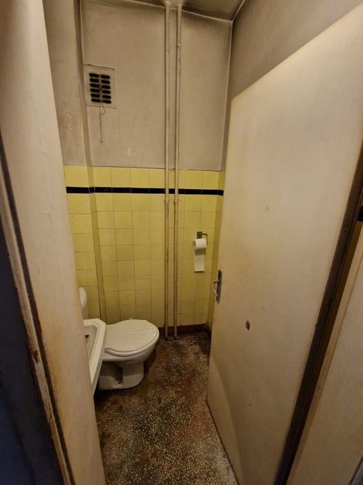 Продава се Четиристаен апартамент в София, Медицинска академия - 122 кв.м за 3033 €/кв.м - Снимка #9