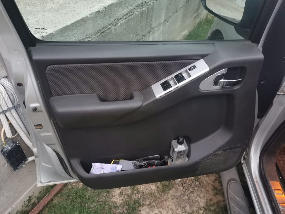 Vand Nissan navara motor 2.5 anul 2010 sau schimb cu lemn de foc 10