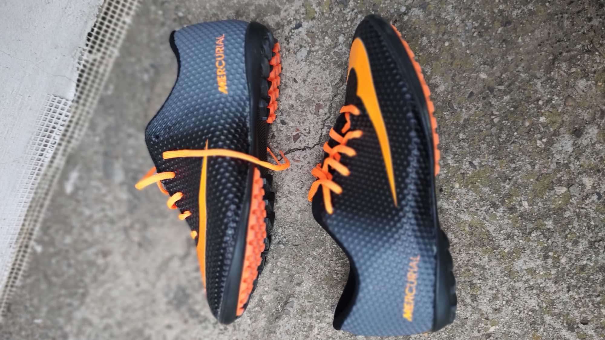 Футболни обувки Nike Mercurial , тип стоножки , размер 38