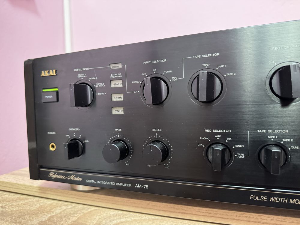 Akai AM-73 Качествен стерео усилвател