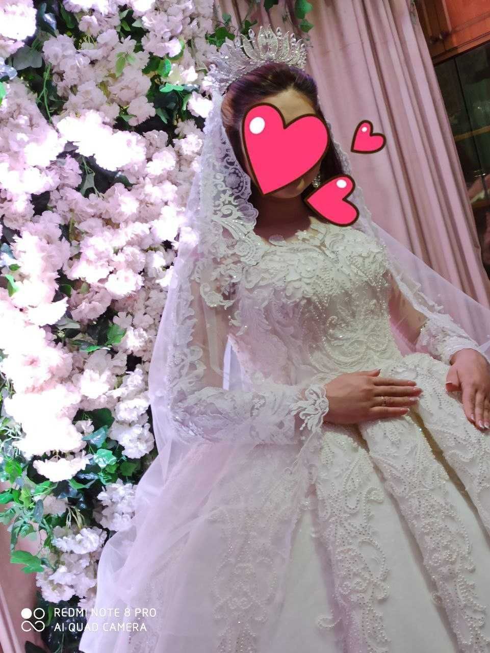 Свадебное платье больших размеров.