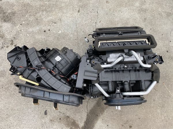 Unitate clima Volvo S60 V60 V60CC S90 V90 V90CC XC60 XC90 2018+ 32226260 31472269 31376416 32392699