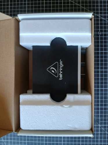 Външна аудио карта (аудио интерфейс) Behringer UMC22