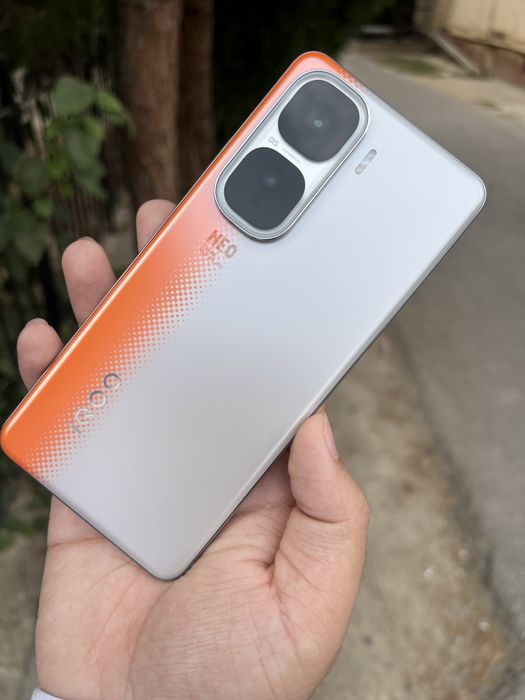 iQOO Neo 10 — отличное состояние, комплект + подарки!