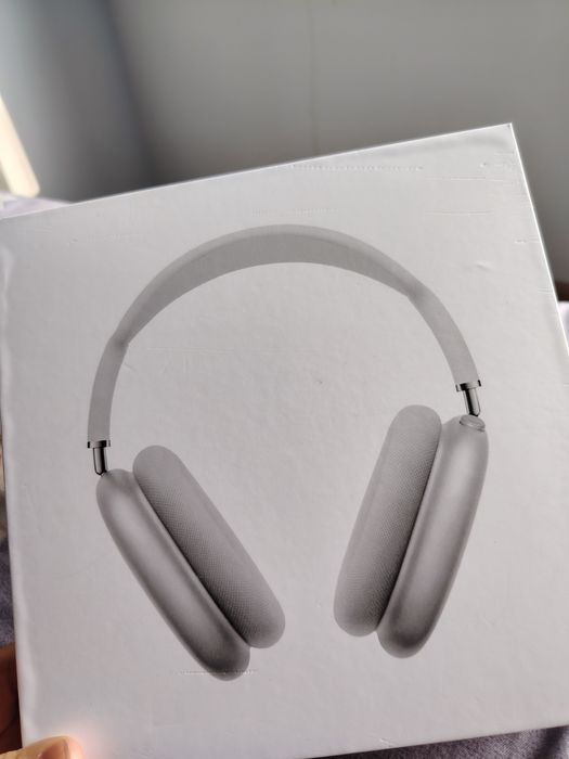 Air Pods Max ideal holatda