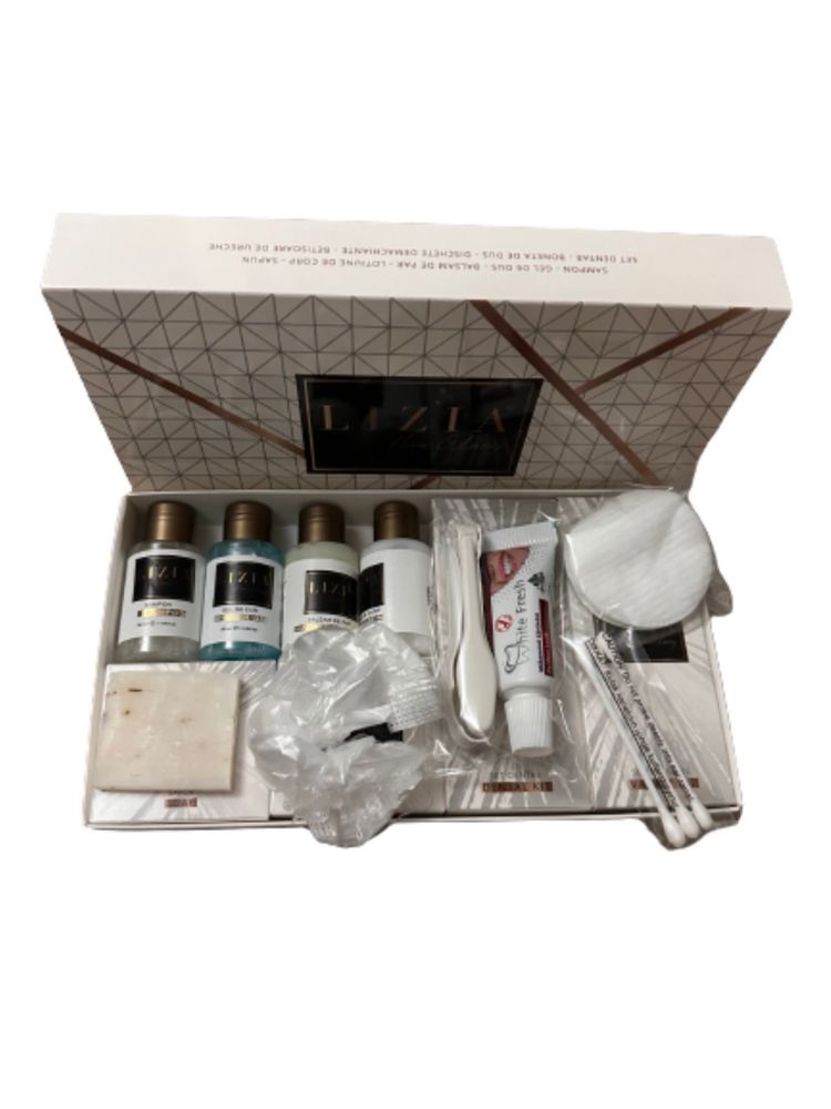 Set cosmetice pentru Hotel lizia home living opt plus unu piese