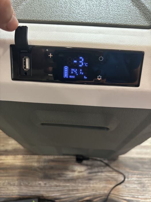 Alpicool 35L хладилник\фризер  -  12V 24V 220V