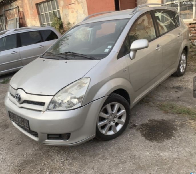 Toyota corolla verso 1.8 i на части