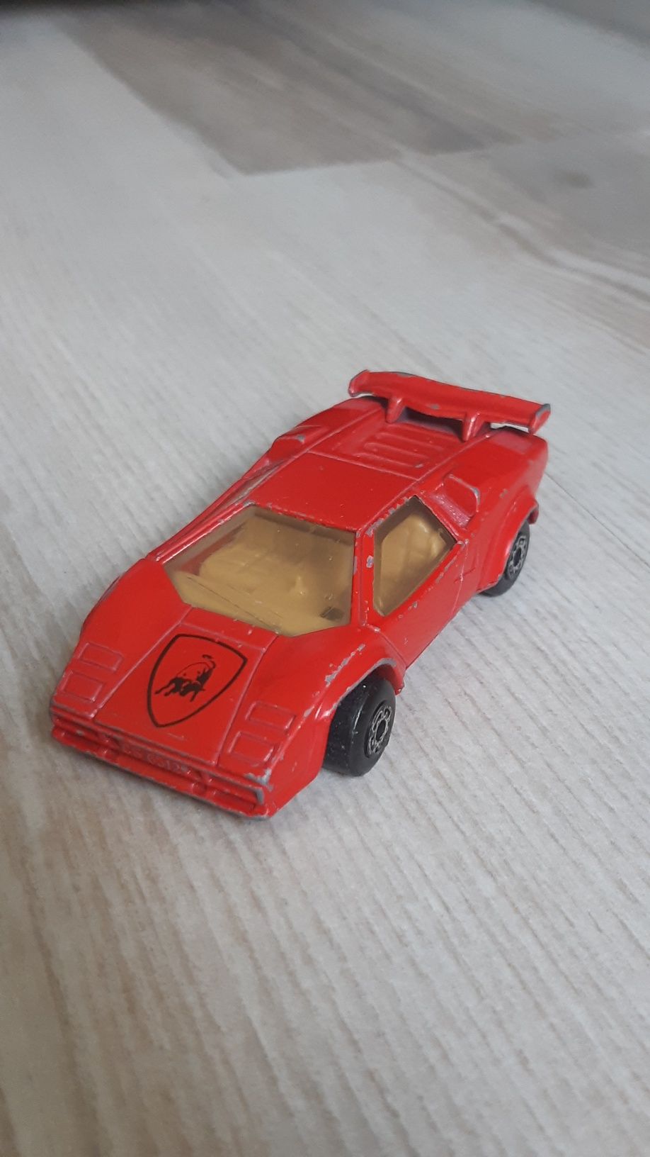 Vând machetă/mașinuță Lamborghini Countach LP 500 S Matchbox ediție 85