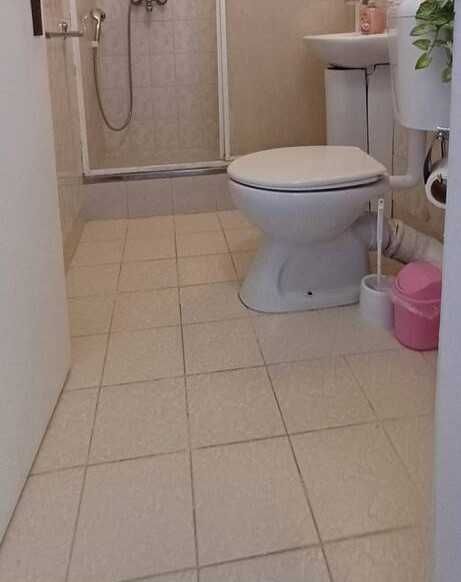 Отдава 3-стаен апартамент в района на ВИНС