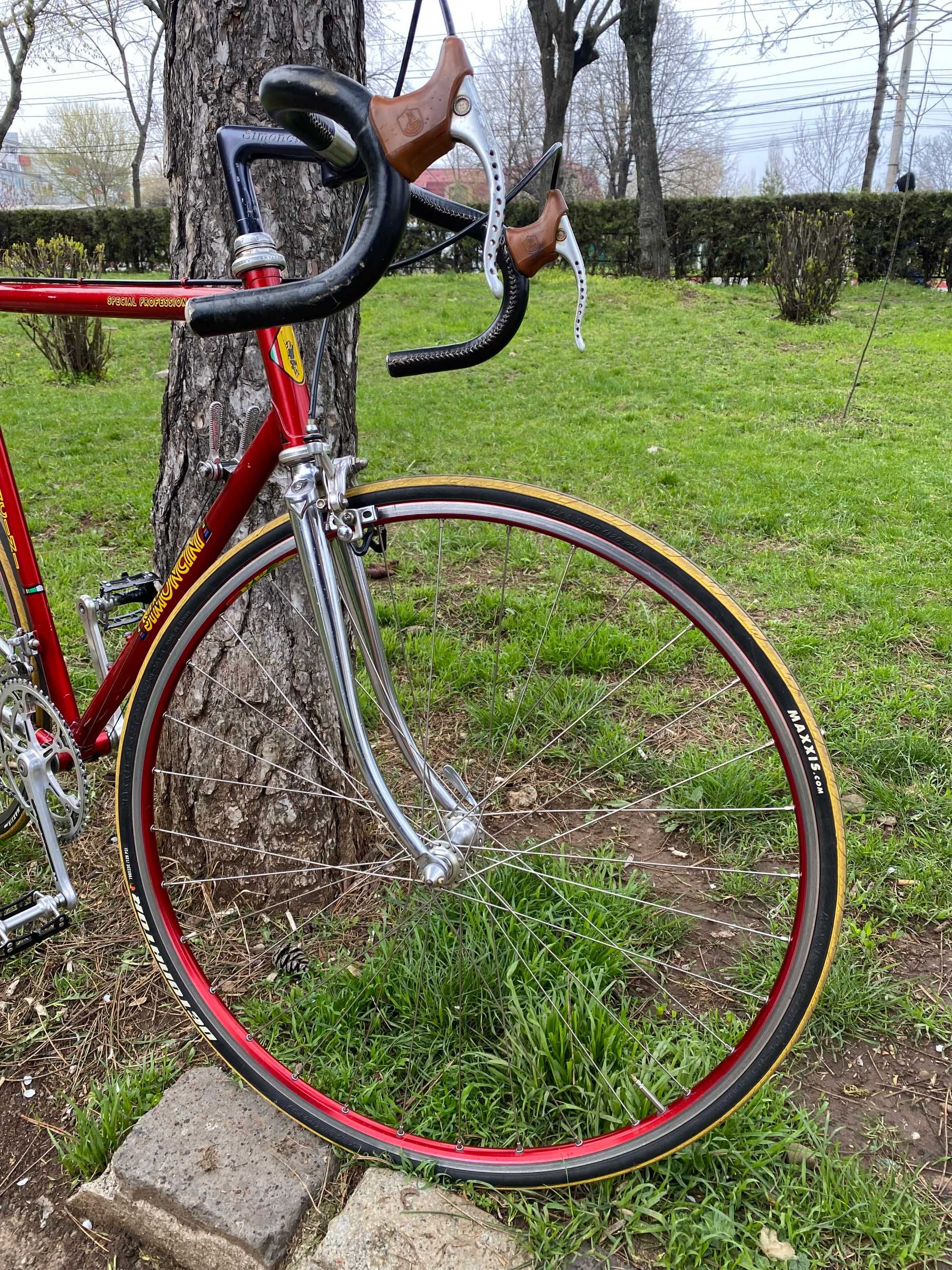 Cursiera vintage Simoncini echipata Campagnolo Super Record