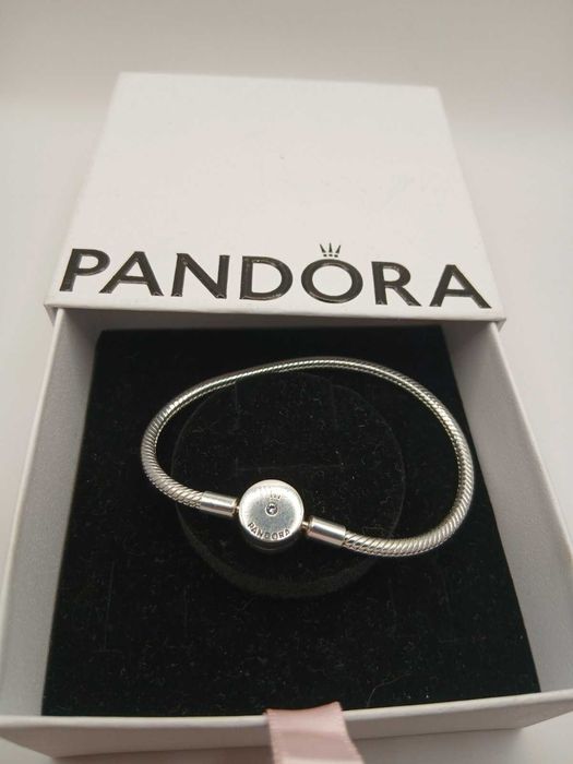 Сребърни гривни Pandora