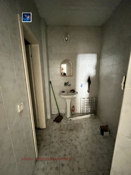 Продава се Офис в Ловеч, Център - 58 кв.м за 863 €/кв.м - Снимка #3