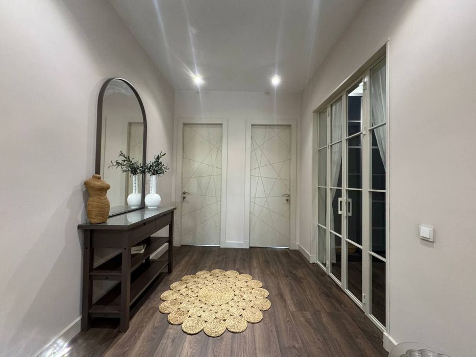 Ц-1 , Новостройка , 125 м2 ( 3 комнаты )