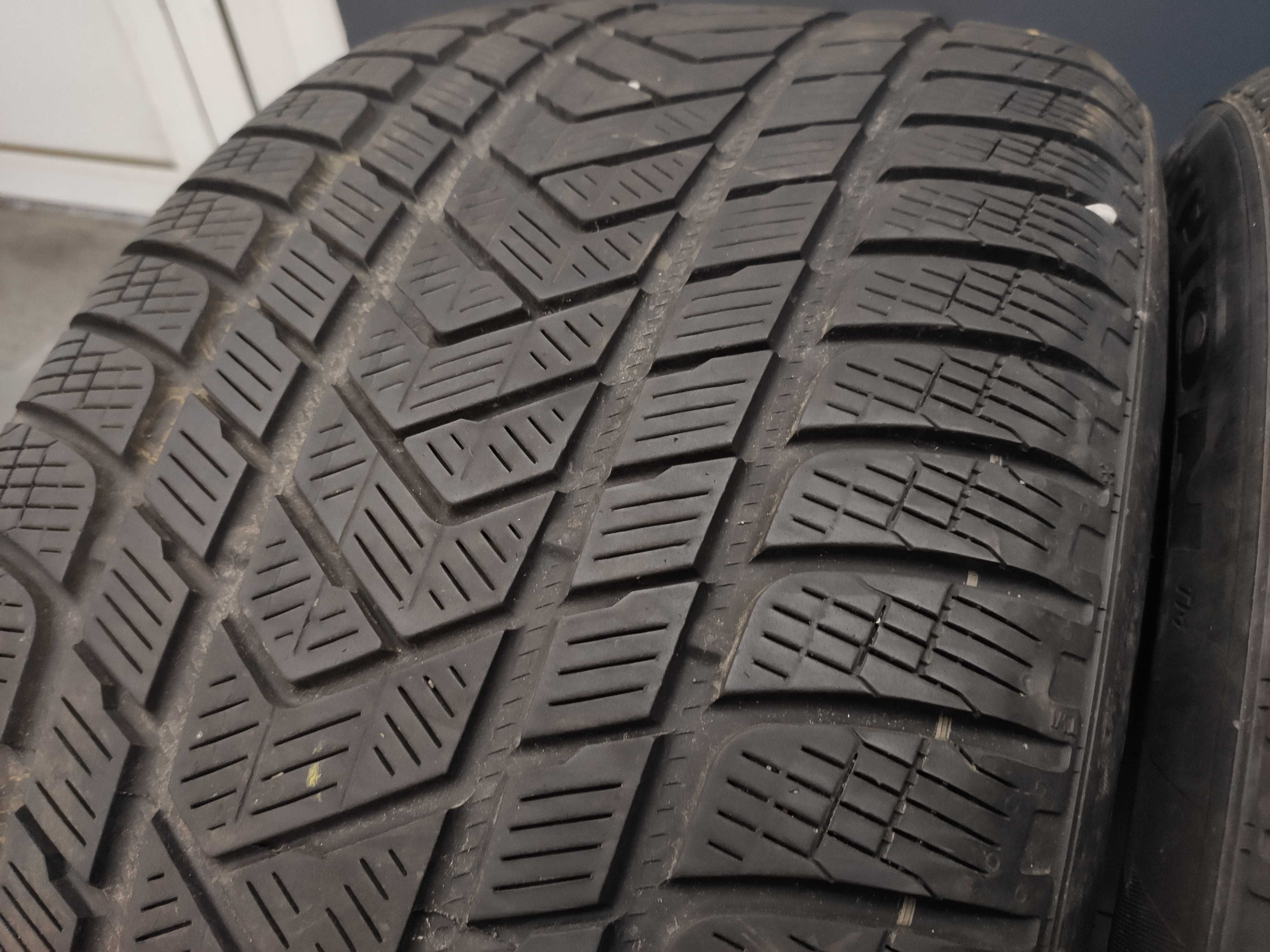 2бр Зимни Гуми 295 45 19 - Pirelli