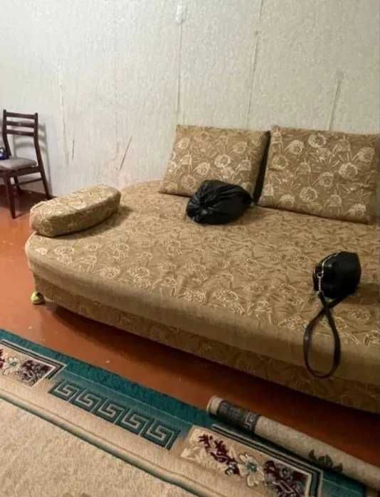 СРОЧНО ! Кадышева базар,1/2/4,38 м², хрущевка, ( Вадим , 111893 )
