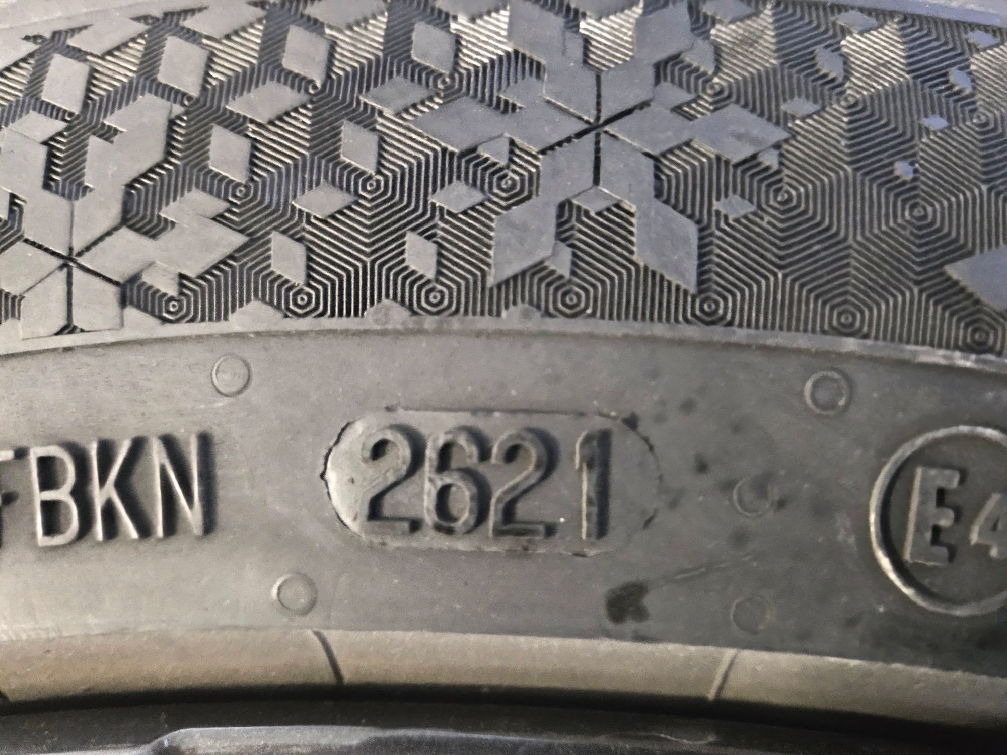 Зимни гуми 235/45 R18 – Continental TS870P, DOT 2621, грайфер 7 мм