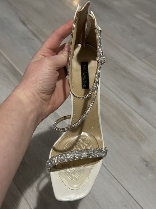 Sandale nissa marimea 38