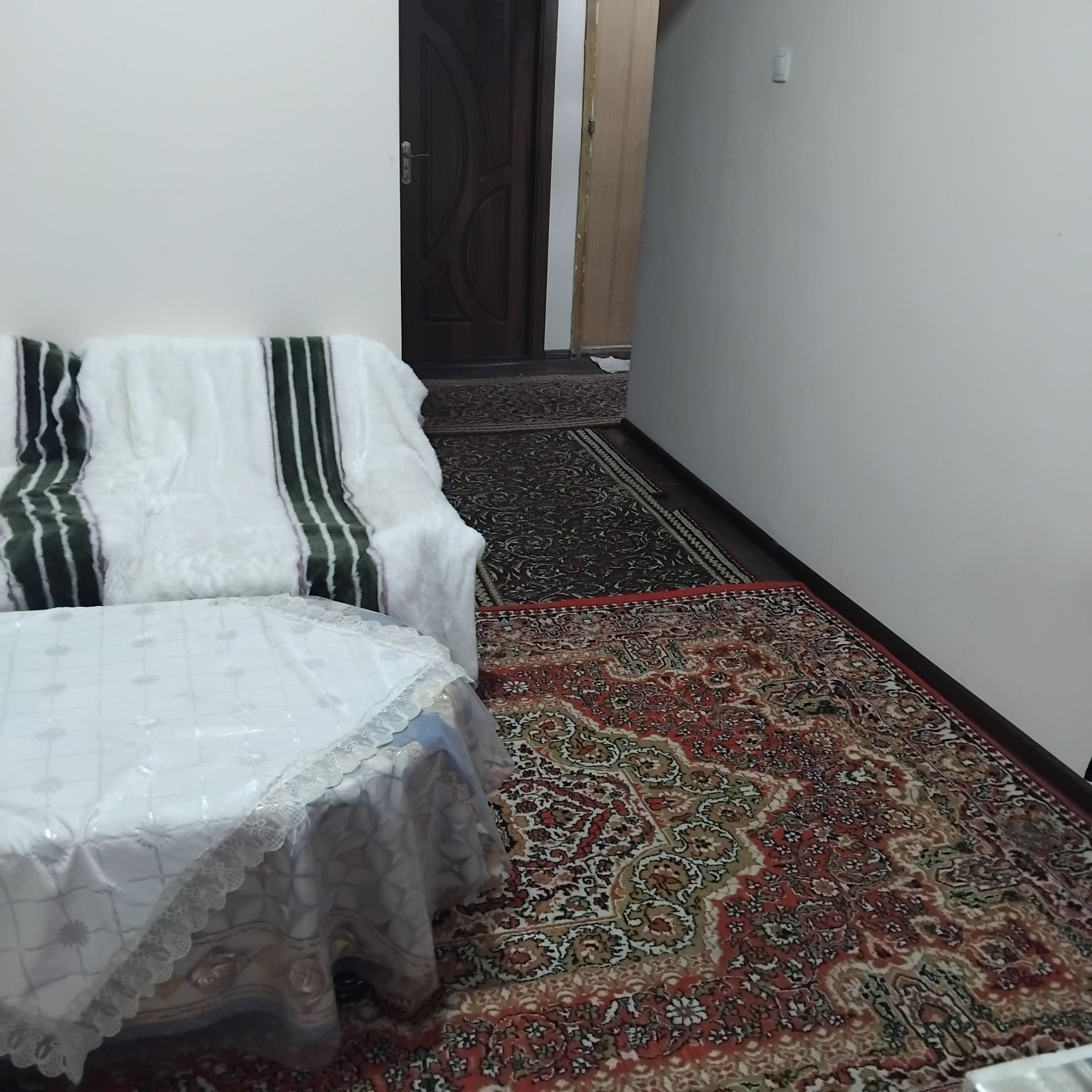 Arzon kvartira  yunsobod 17.4 kvartalda qizlar uchun
