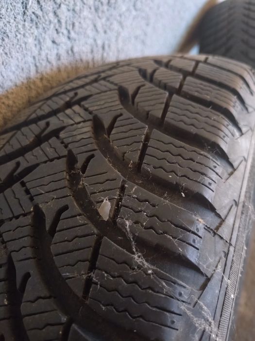 Cauciucuri de iarna 185/60R15