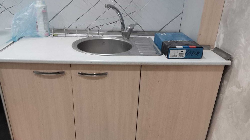 Куханный гарнитур