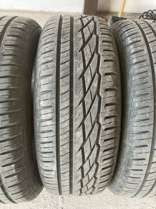 Лятни гуми 215-65-16