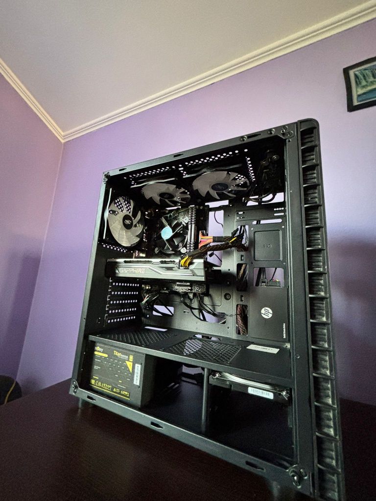 PC Gaming  cu procesor Intel® Core™ i5-9400F si placa video rx 580 4gb