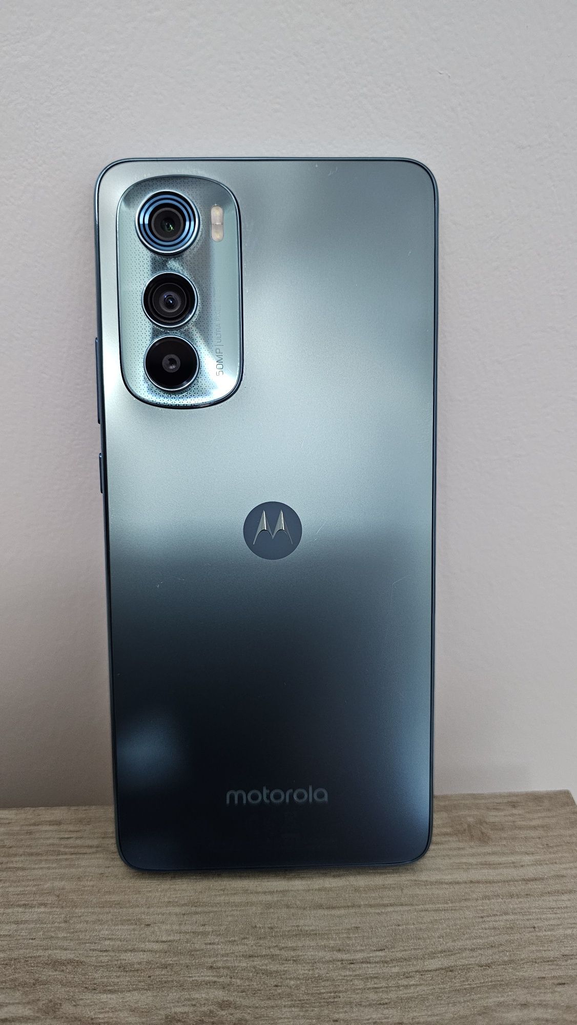 Motorola Edge 30