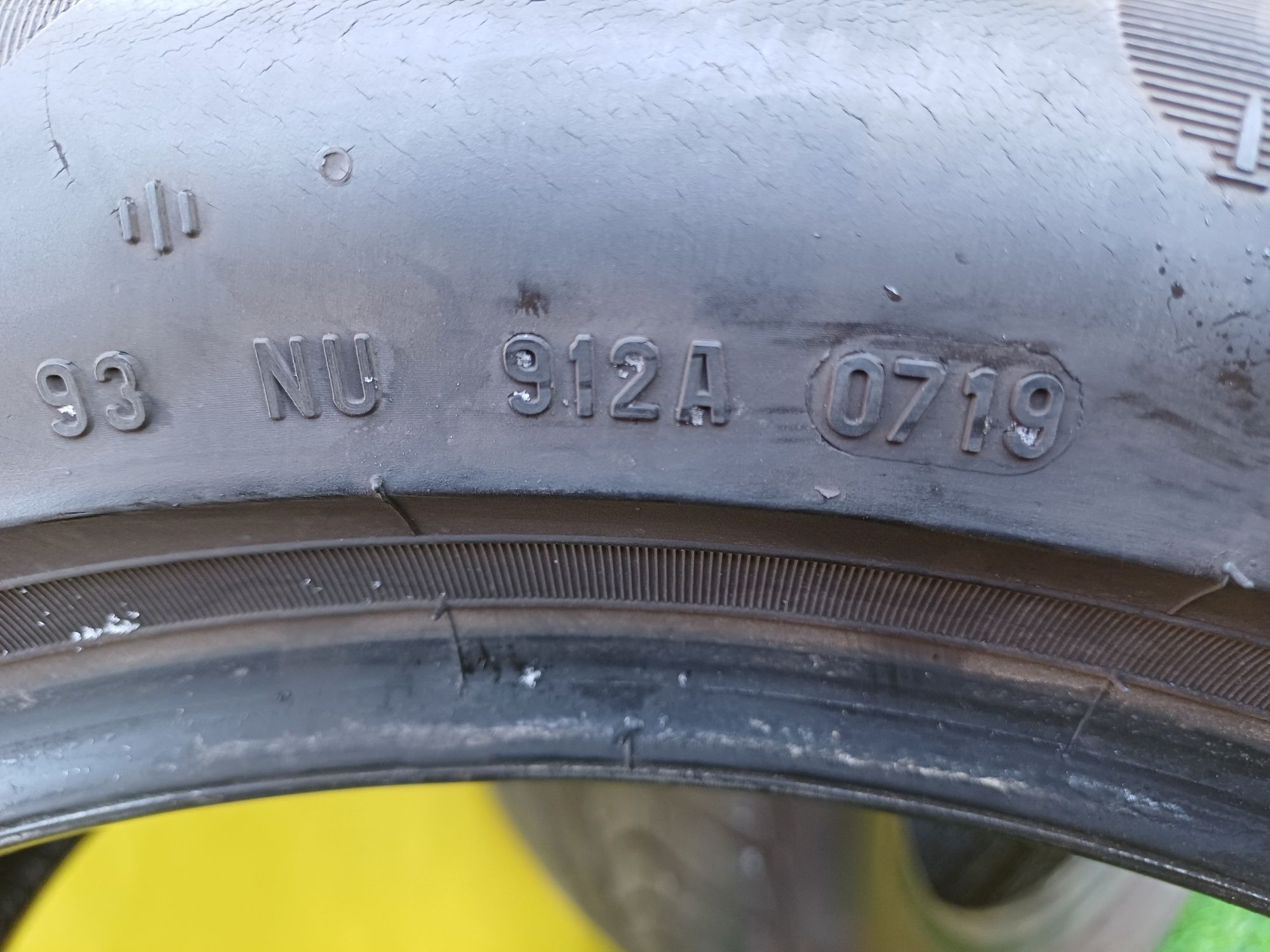 Шины 225/50 R17 Pirelli пара.