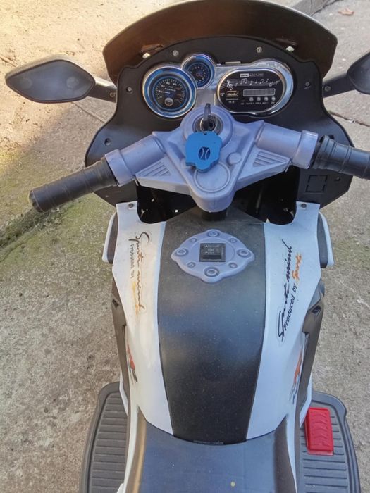 Motocicleta electrica in stare foarte buna