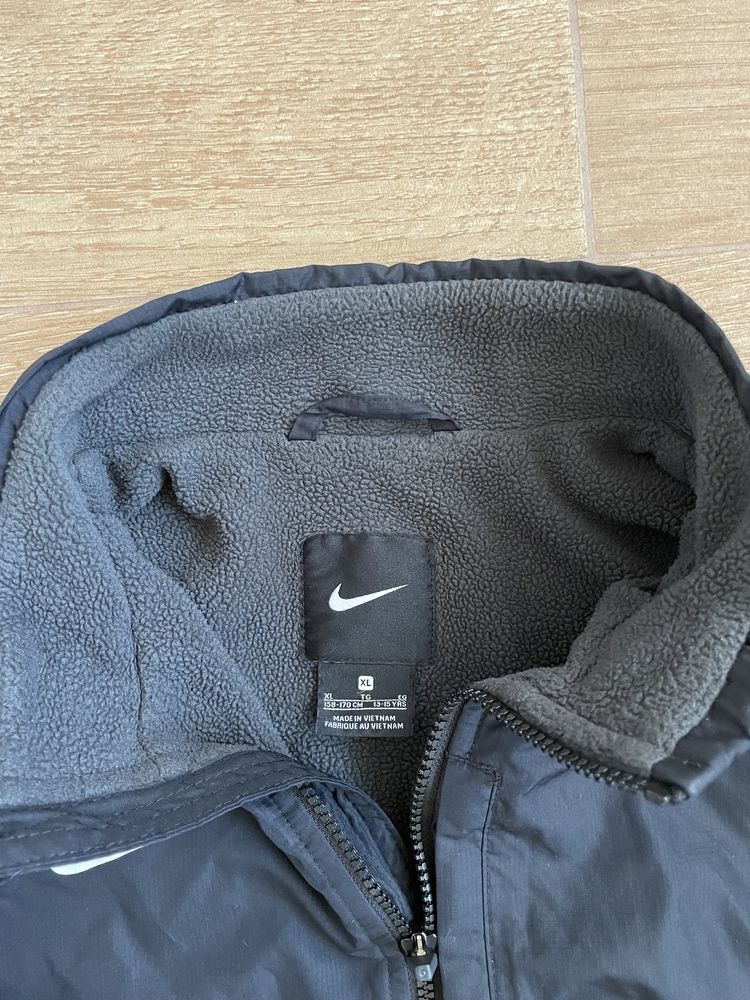 Мъжко яке Nike