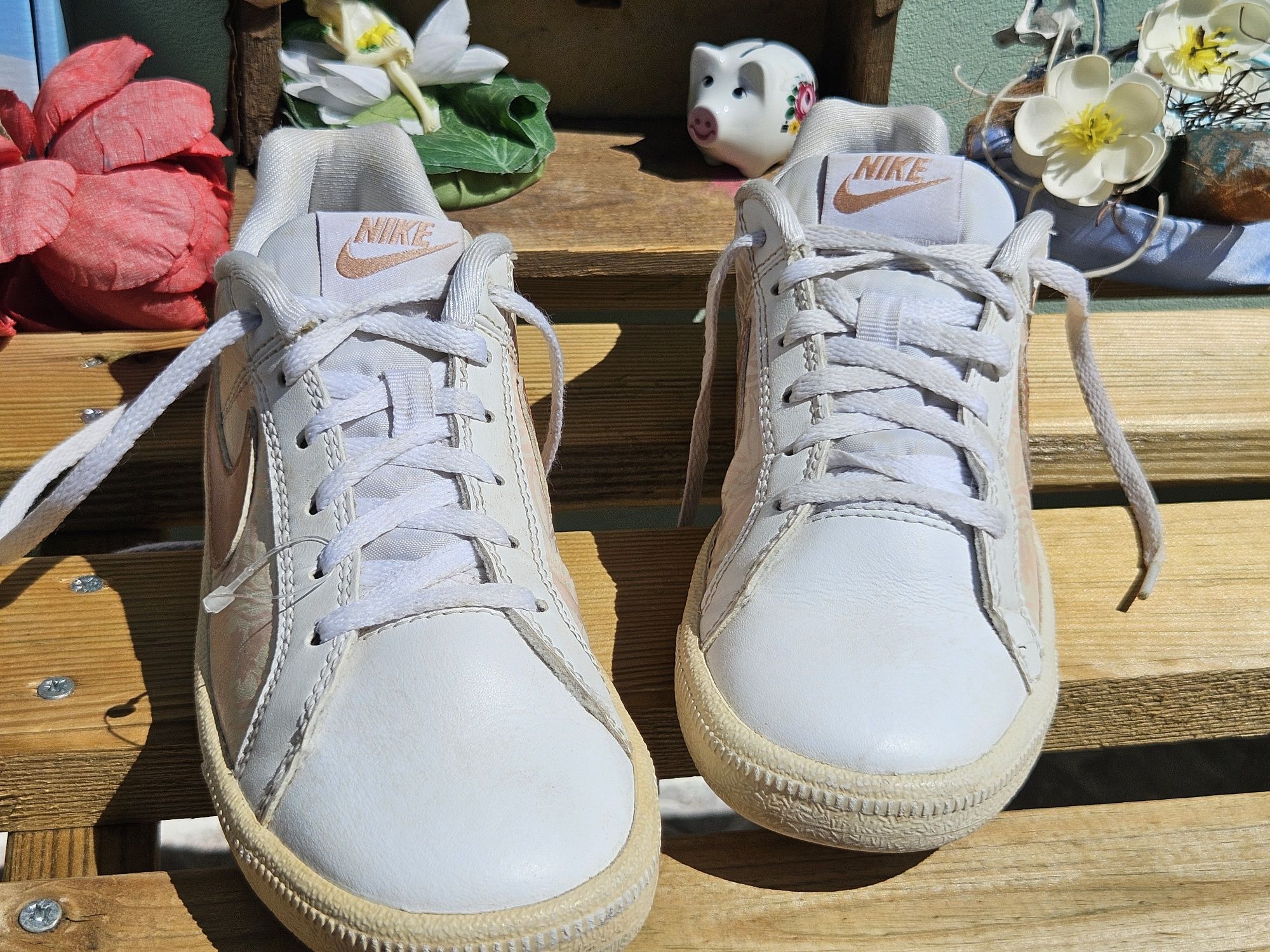Nike кожени кецове N35,5