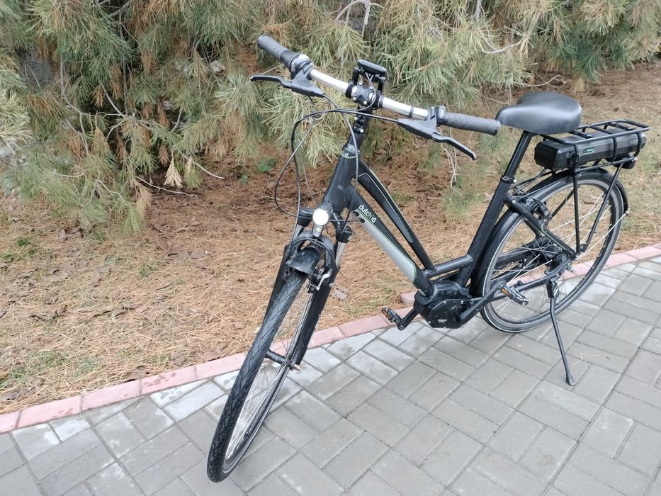 Bicicleta electrica Shimano, cu motor central.