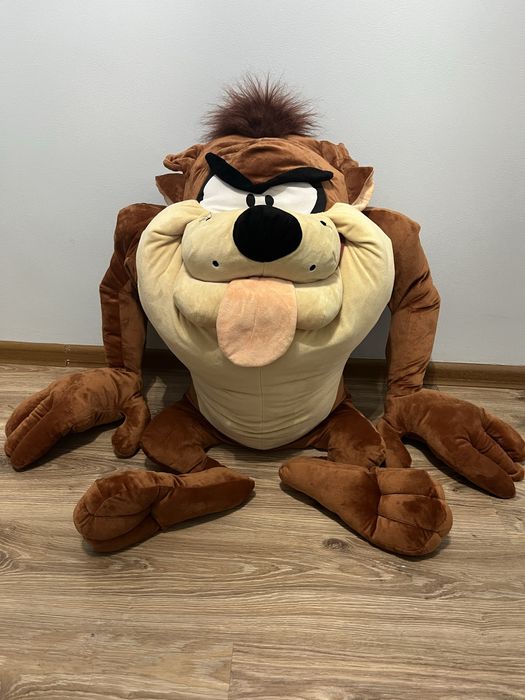 Продаю большую мягкую игрушку Таз