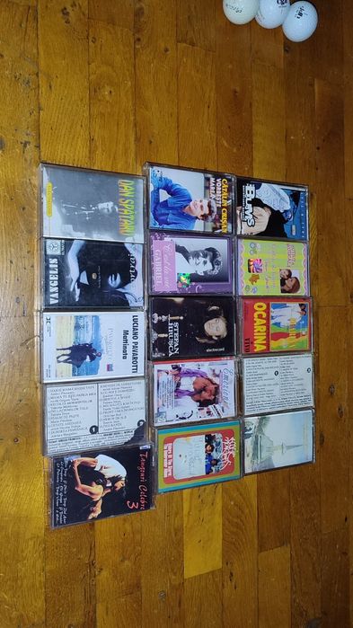 Casete audio muzica ușoară și de petrecere