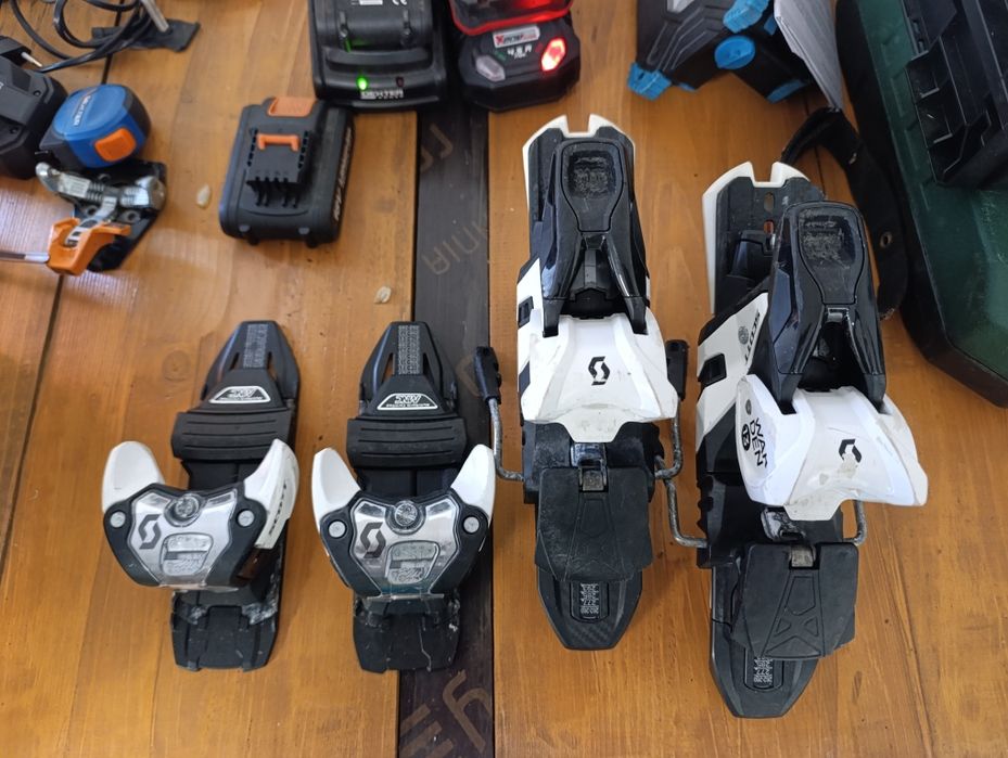 Legătură de Schi Salomon MNC 13