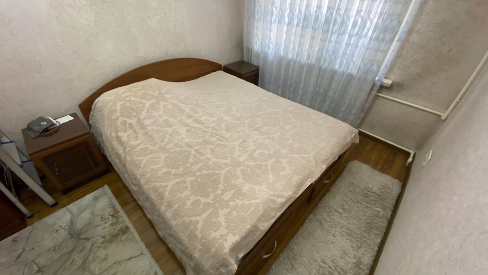 Продам двухспальную кровать