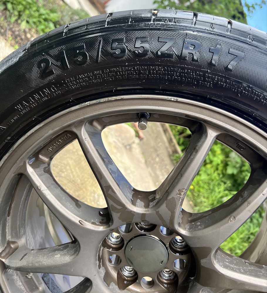 Продам комплект шин 215/55 и дисков R17 5/100