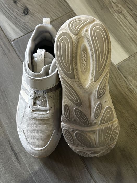 Маратонки Adidas