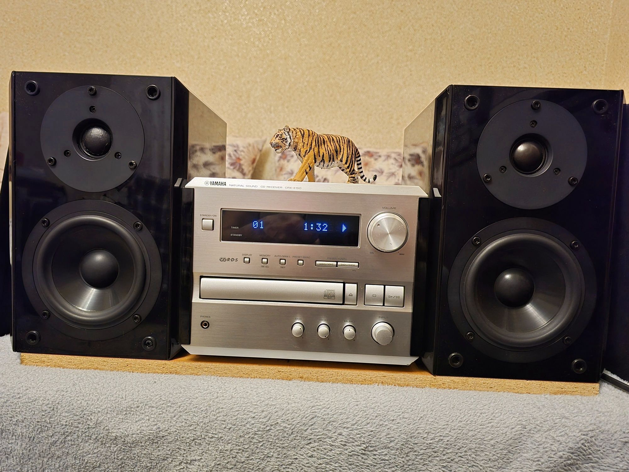 Yamaha CRX-E150. Sistem audio premium. Sunet cristal by Yamaha !