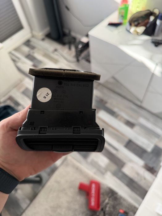 Продавам дясна духалка и маншон за голф 5