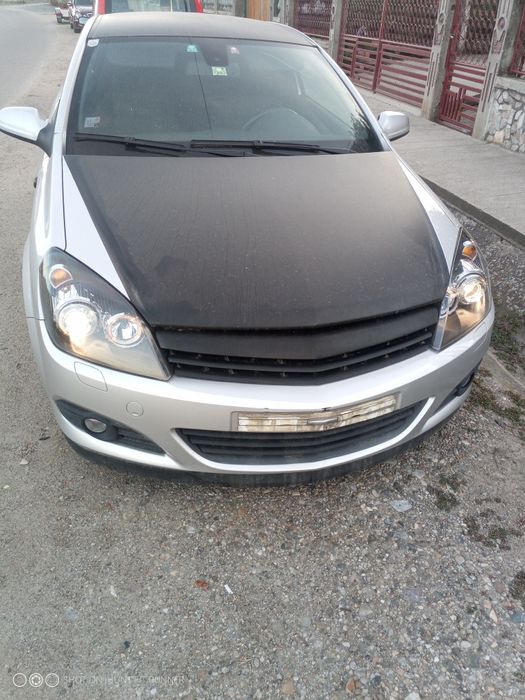 Opel Astra gtc 1.8 benzina 140 cai